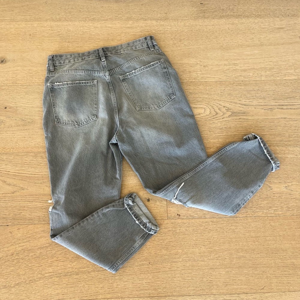 Zara • NWT Highrise women’s distressed jeans size 8 - Picture 5 of 7